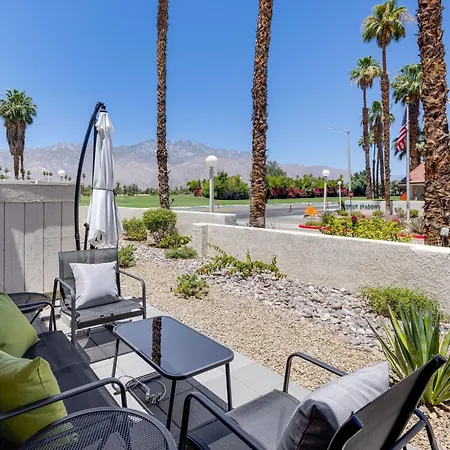 Palm Springs Abode With Pool Access, Near Golfing Apartment